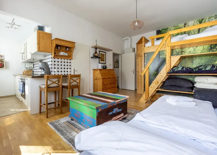 Apartment Next To Stadthalle&westbahnhof